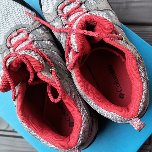 Columbia Women's Redmond V2 Mid Waterproof - Picture 3 of 5